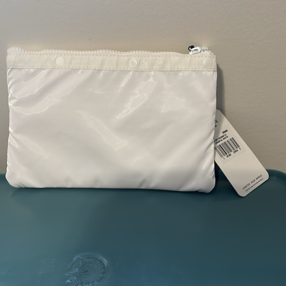 Lesportsac 3 zipper cosmetic bag NWT - Picture 2 of 2